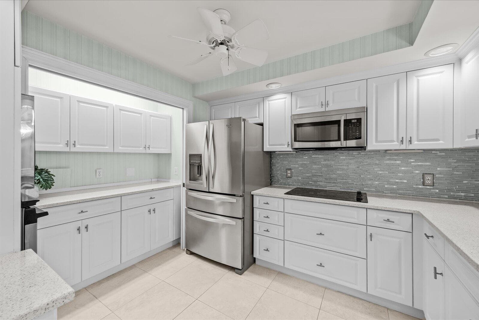 1903 Bay Road # 206, Vero Beach FL 32963 photo 4