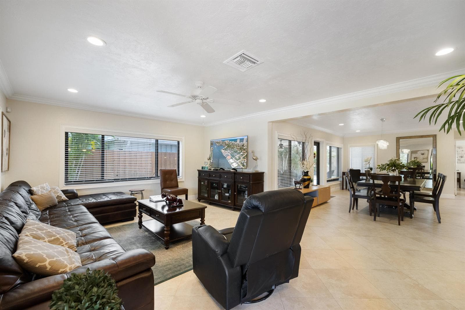 3211 Seaward Drive, Lauderdale By The Sea FL 33062 photo 2