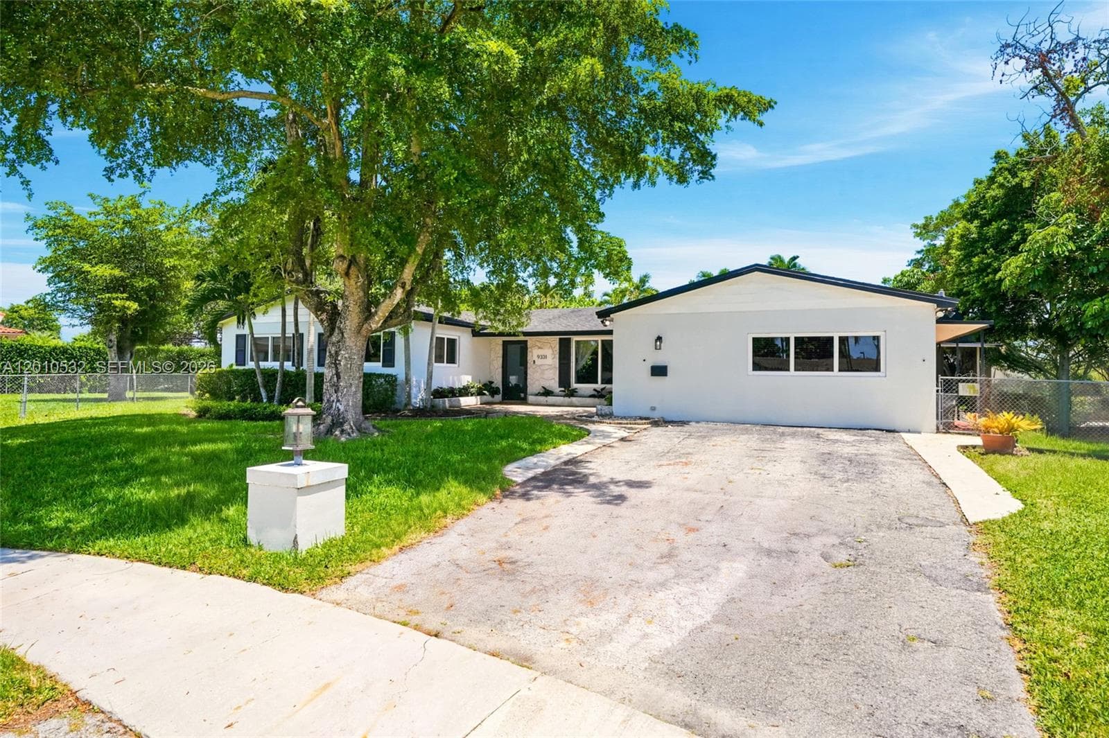 9331 SW 104th Ct, Miami FL 33176 photo 2