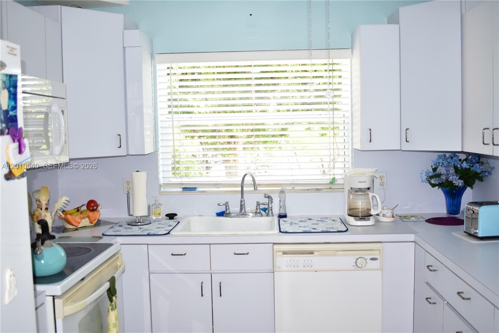 9321 Sunrise Lakes Blvd # 201, Sunrise FL 33322 photo 3