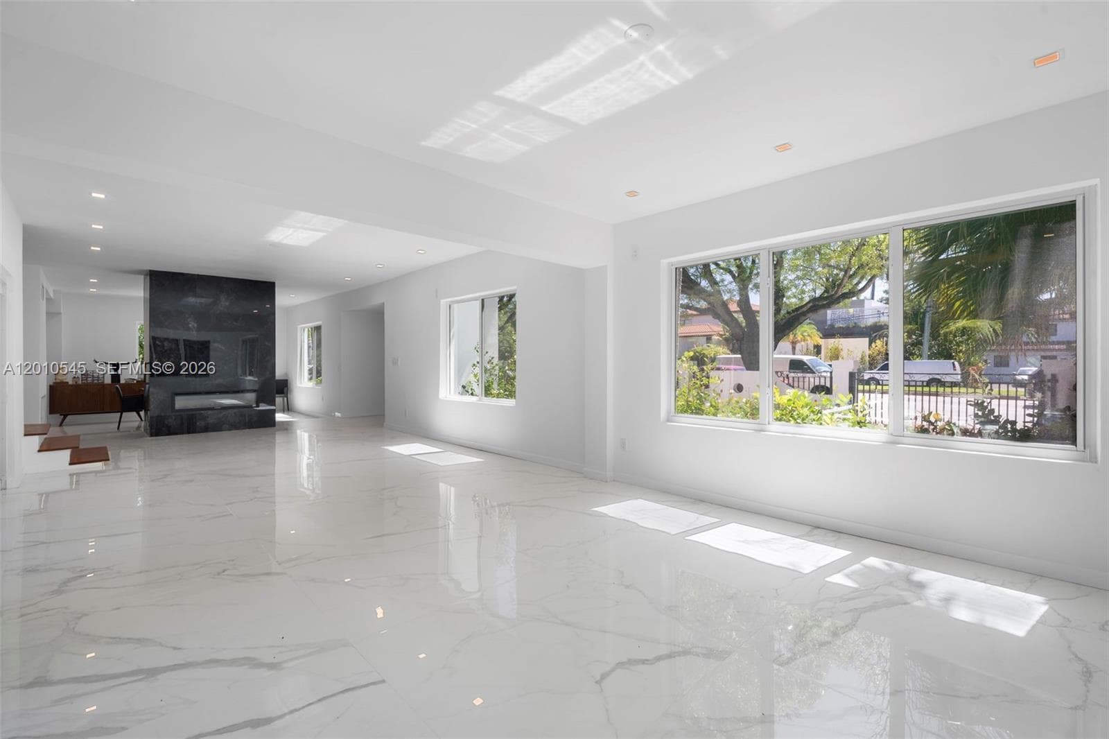 5824 Alton Rd, Miami Beach FL 33140 photo 4