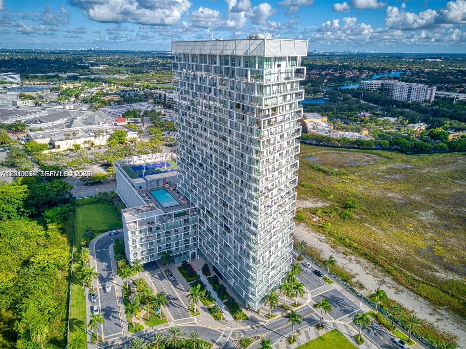 2000 Metropica Way # 2304, Sunrise FL 33323