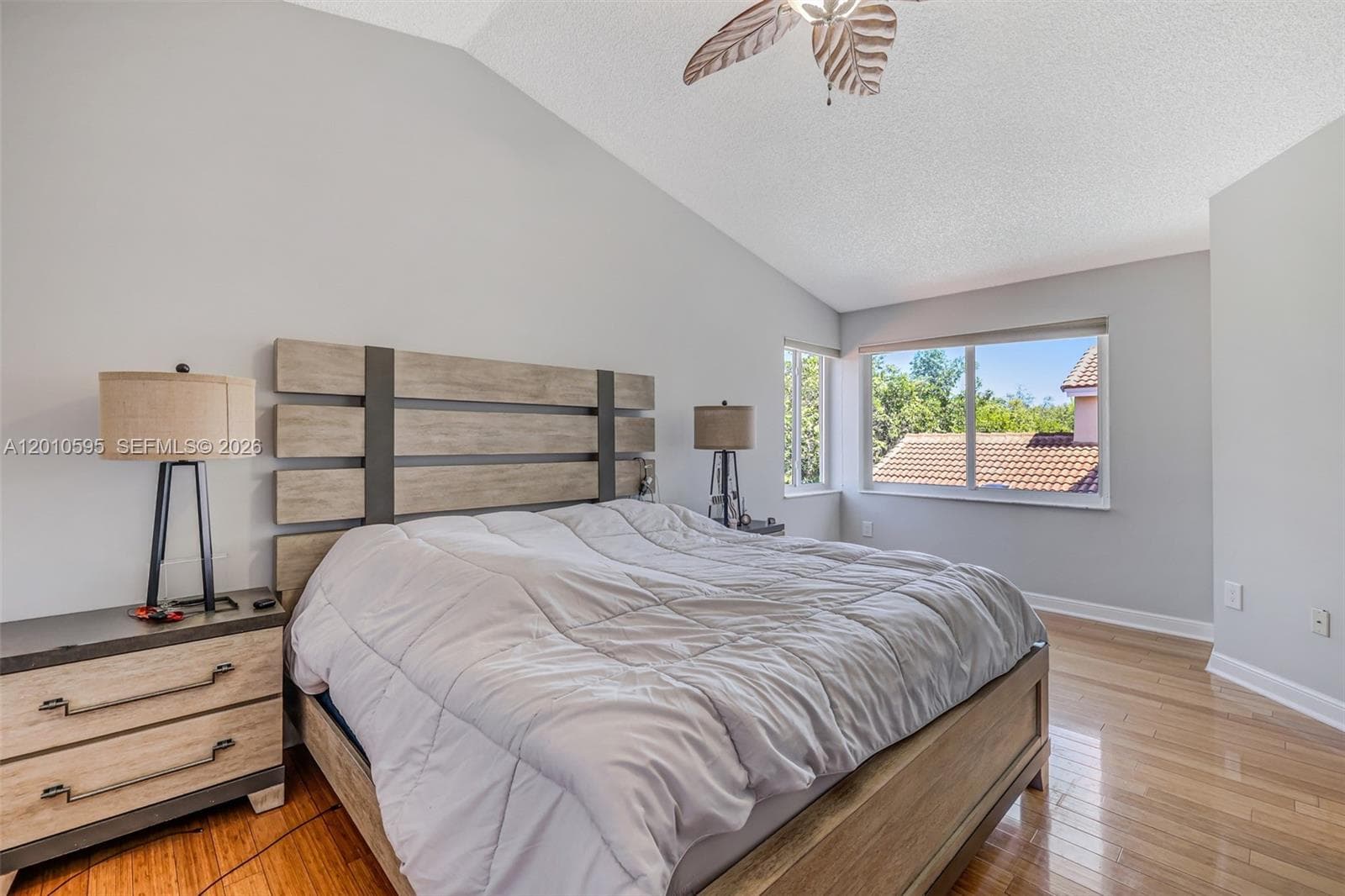 1065 Weeping Willow Way, Hollywood FL 33019 photo 5
