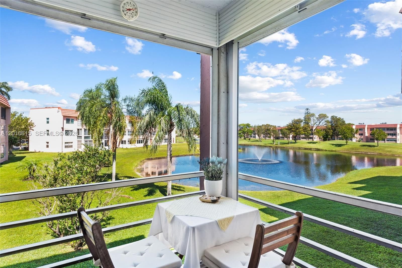 9421 Sunrise Lakes Blvd # 208, Sunrise FL 33322 photo 2