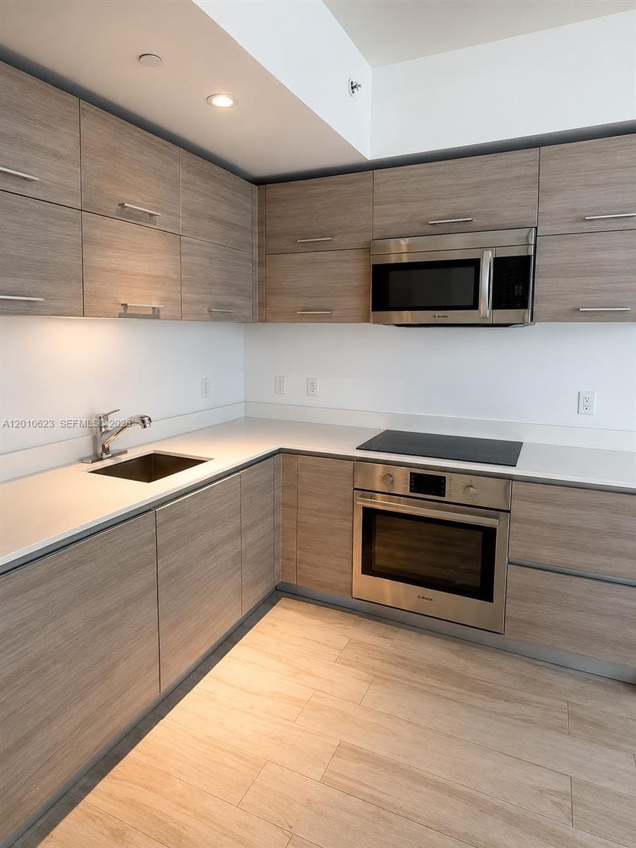 1300 S Miami Ave # 1908, Miami FL 33130 photo 2