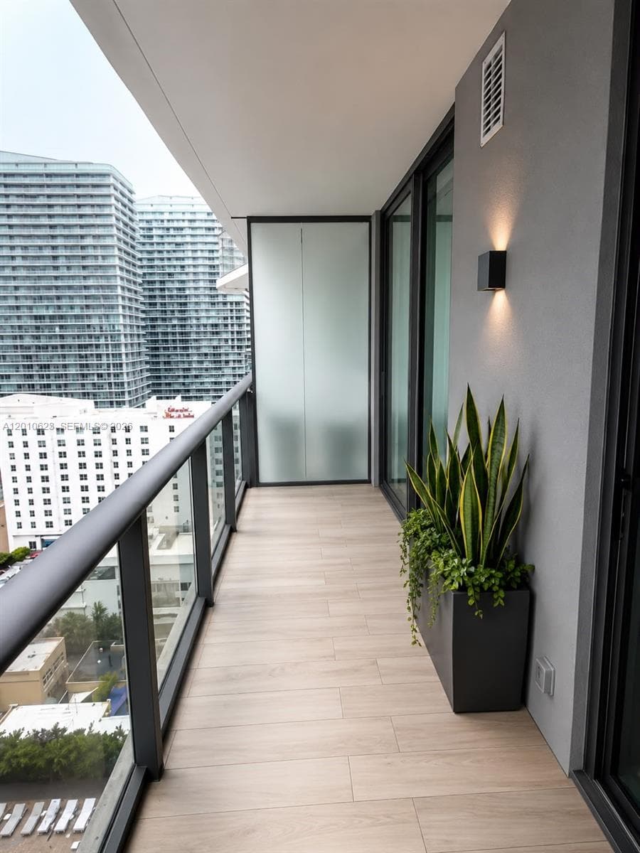 1300 S Miami Ave # 1908, Miami FL 33130 photo 4