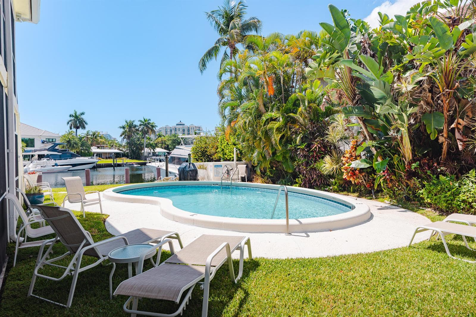 1308 Bayview Drive # 1c, Fort Lauderdale FL 33304 photo 2