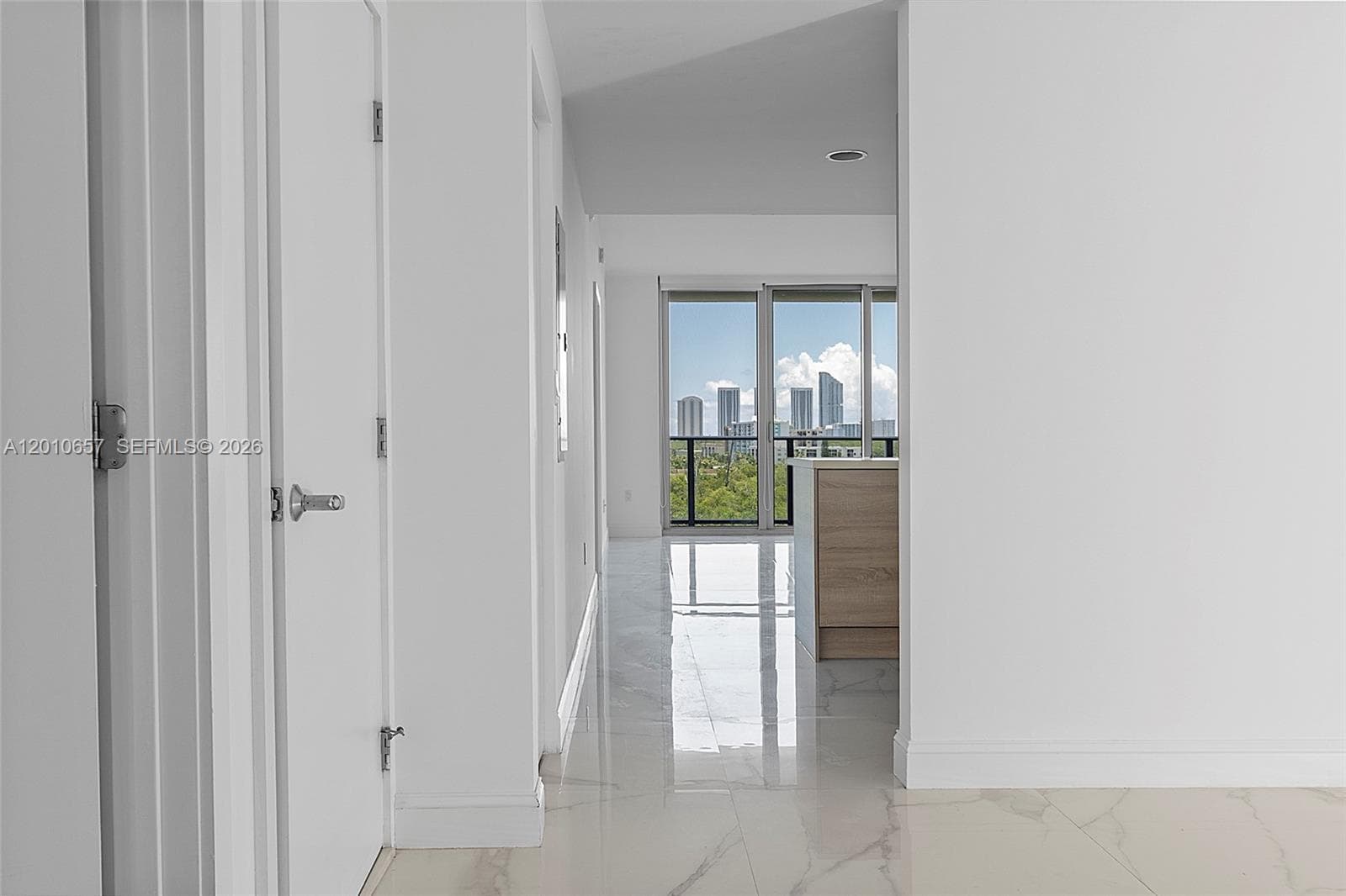 16385 Biscayne Blvd # 717, North Miami Beach FL 33160 photo 3