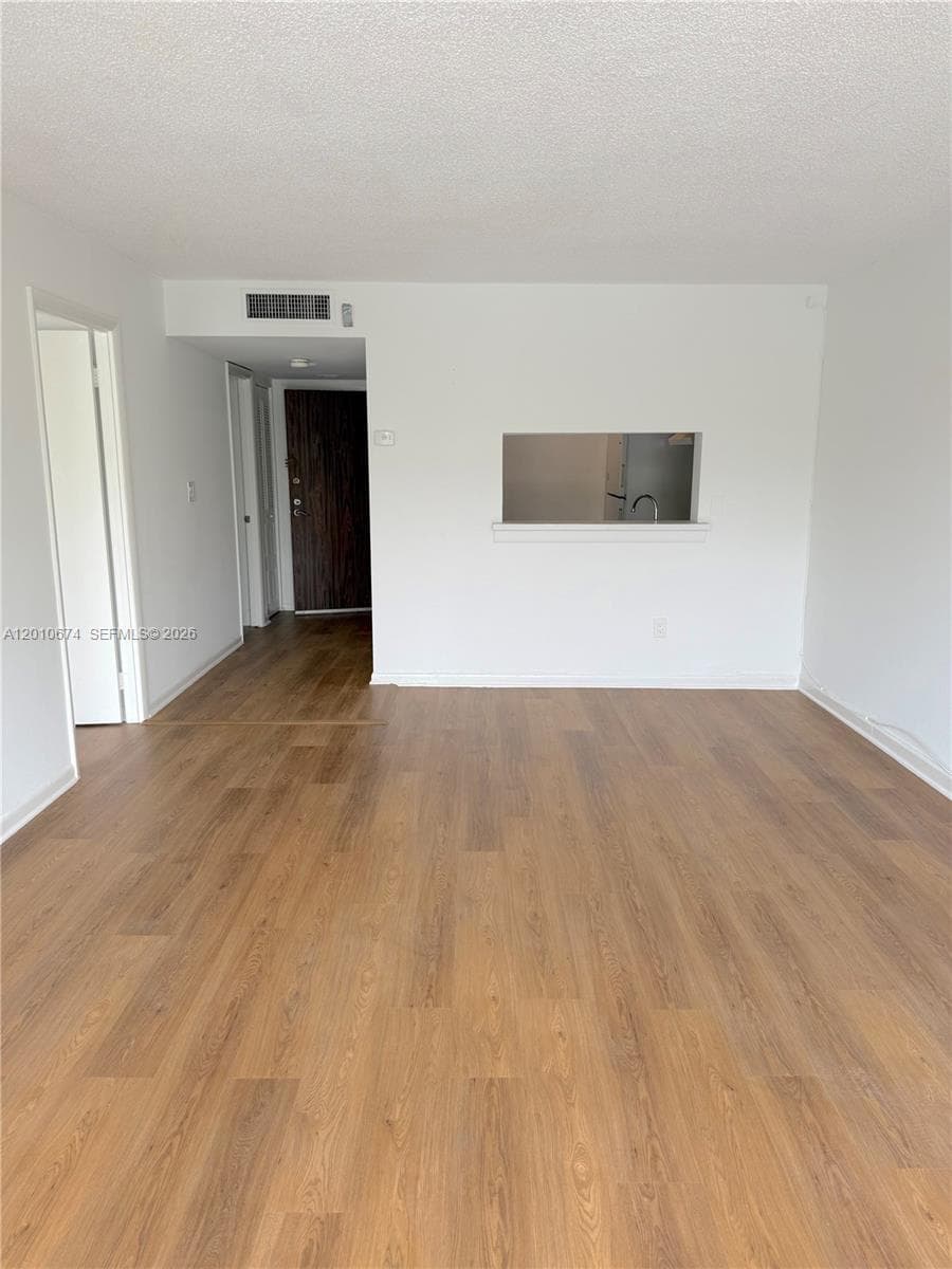 482 NW 165th St Rd # 307, Miami FL 33169 photo 4