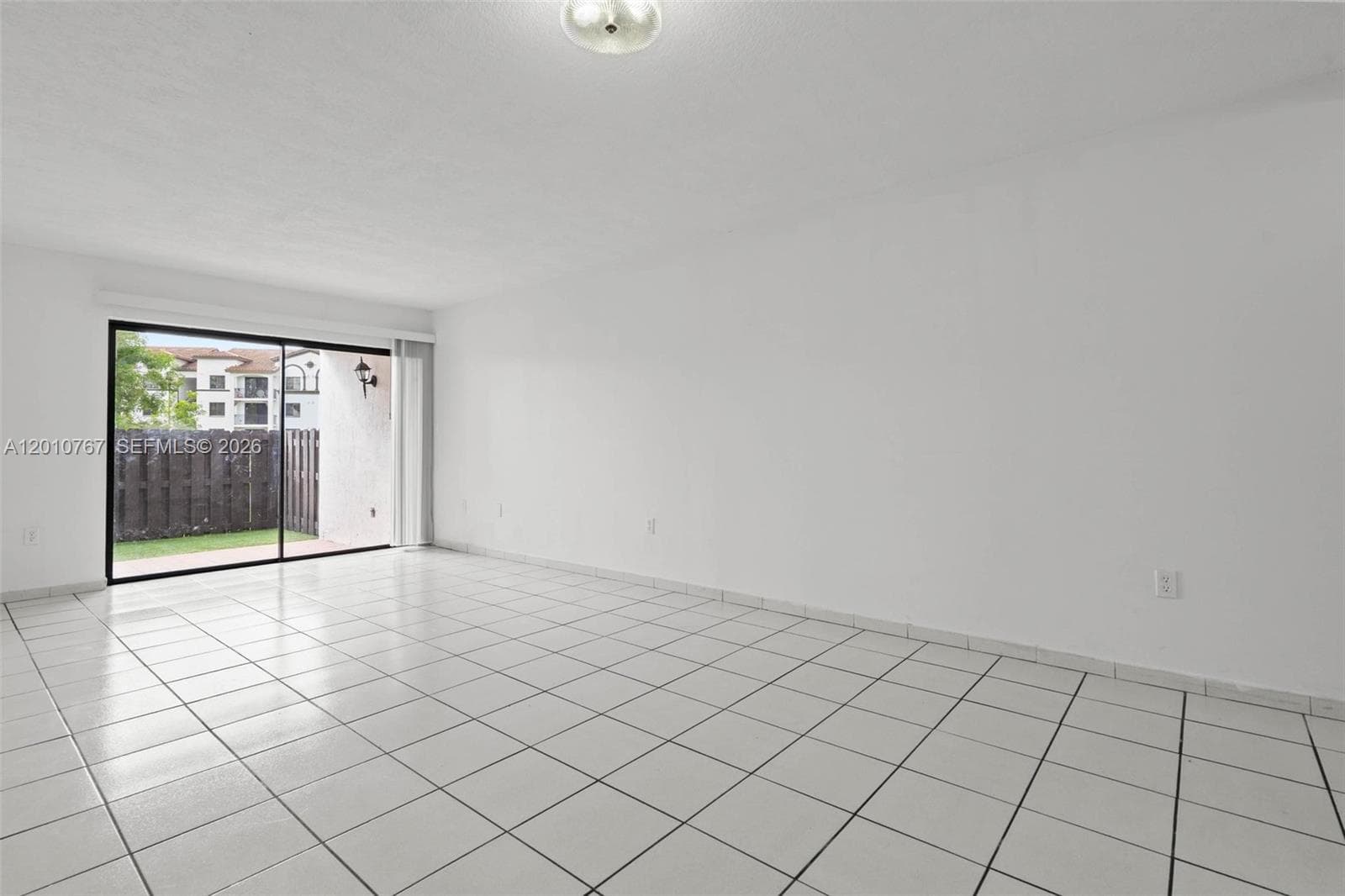 9431 Fontainebleau Blvd # 112, Miami FL 33172 photo 5