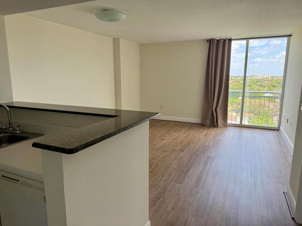 3000 Coral Way # 1007, Miami FL 33145 photo 2