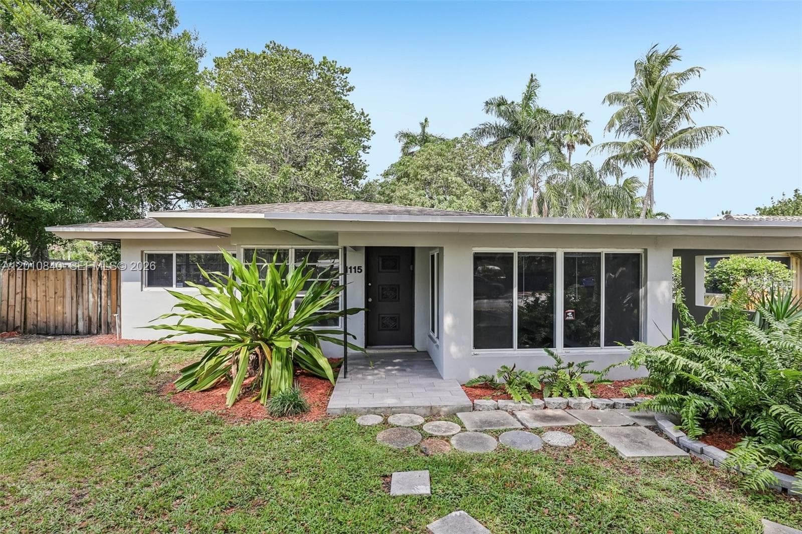 1115 NW 7th Ave, Fort Lauderdale FL 33311