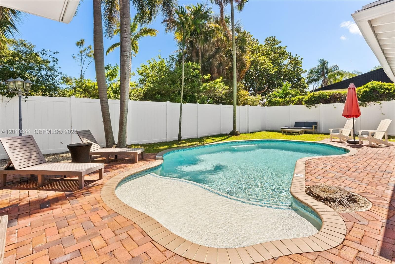 1315 NE 5th Ter, Fort Lauderdale FL 33304 photo 3