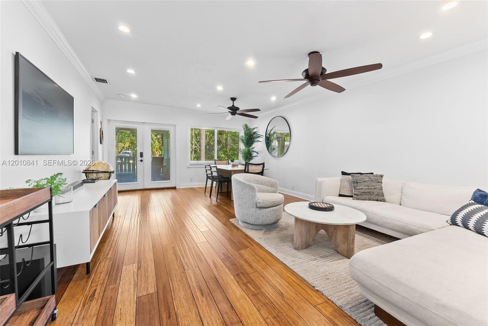 1315 NE 5th Ter, Fort Lauderdale FL 33304 photo 4