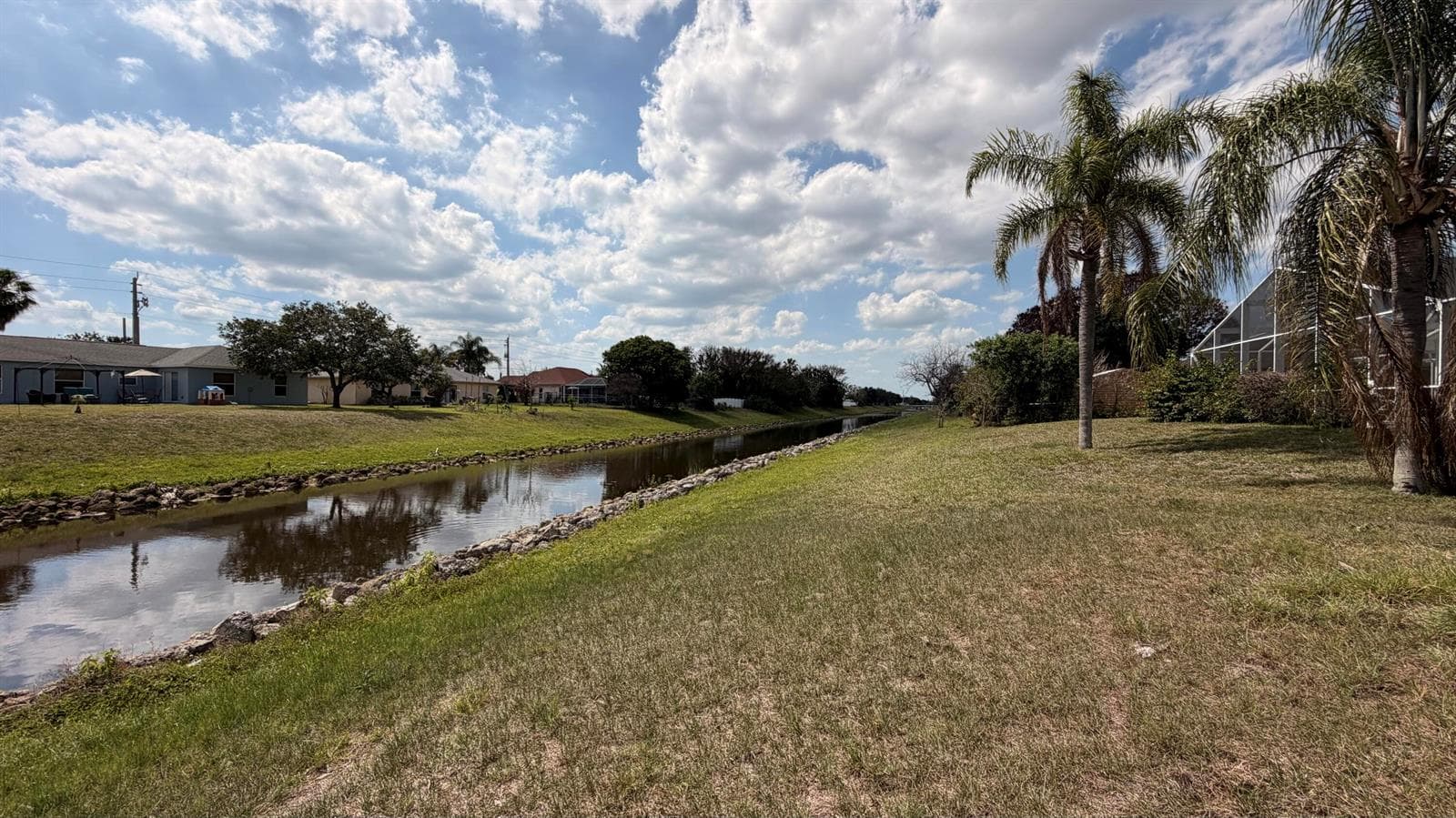 2532 SW Monterrey Lane, Port St. Lucie FL 34953 photo 5