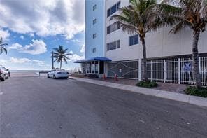 300 Oregon Street # 409, Hollywood FL 33019 photo 4