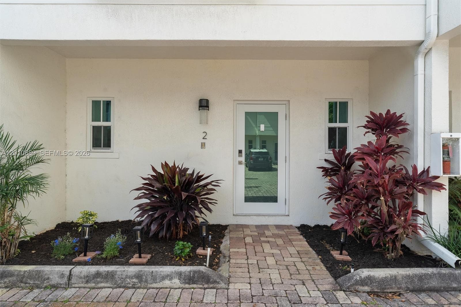 835 NE 19th Ave # 2, Fort Lauderdale FL 33304 photo 2
