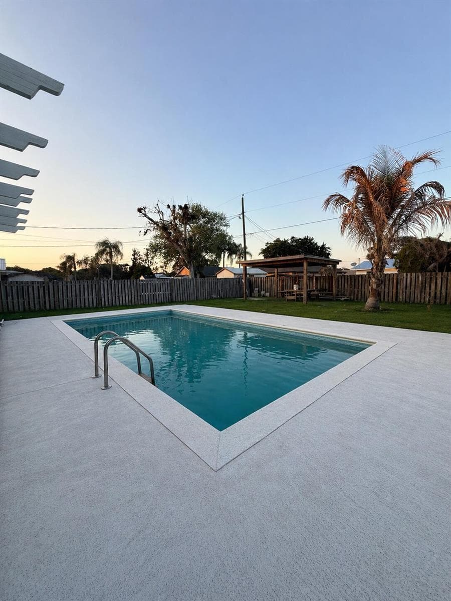 435 SE Asbury Lane, Port St. Lucie FL 34983 photo 4