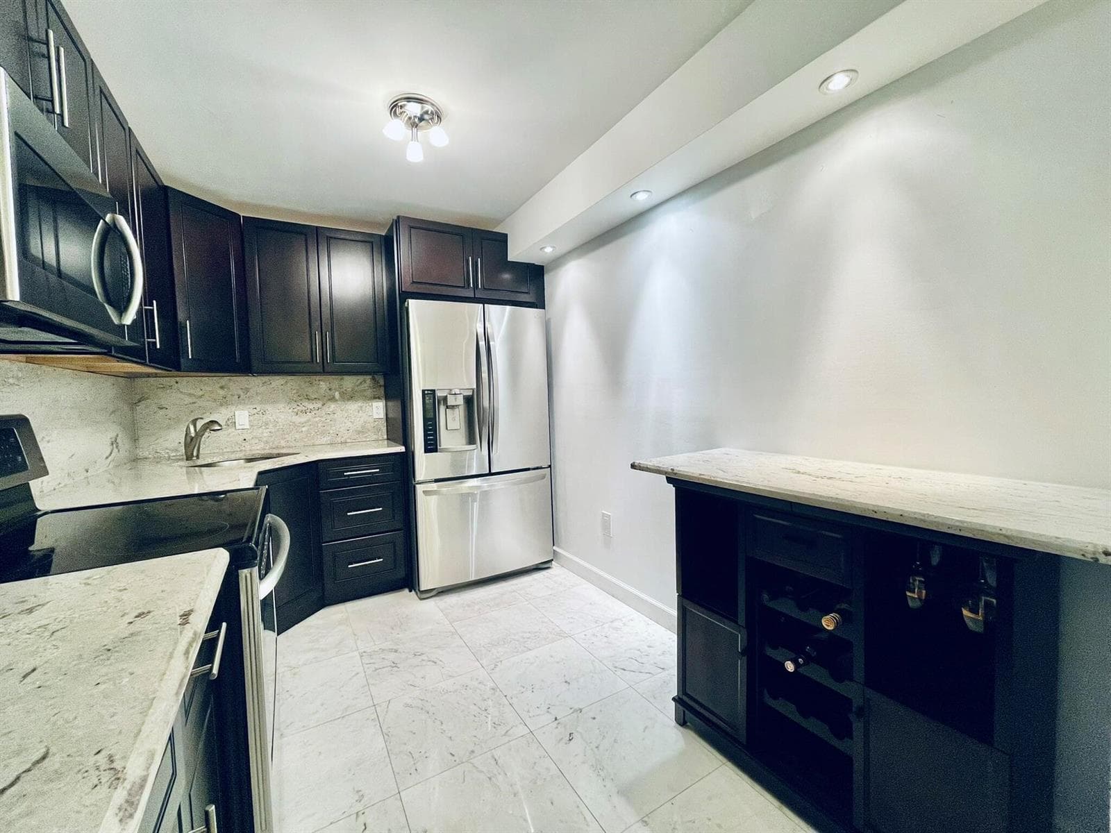 7000 NW 17th Street # 203, Plantation FL 33313 photo 5