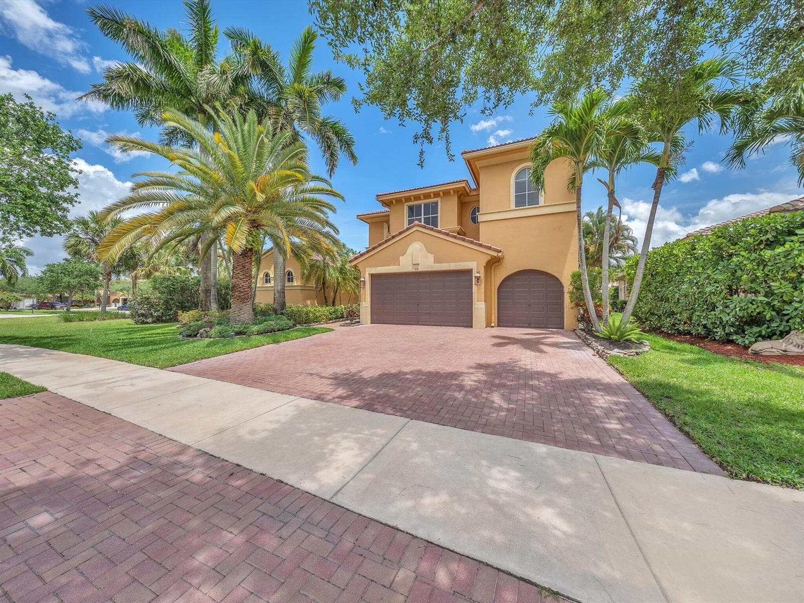 7678 NW 117th Lane, Parkland FL 33076 photo 2