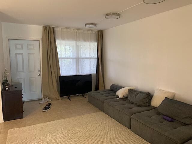 270 Layne Boulevard # 308, Hallandale Beach FL 33009 photo 4