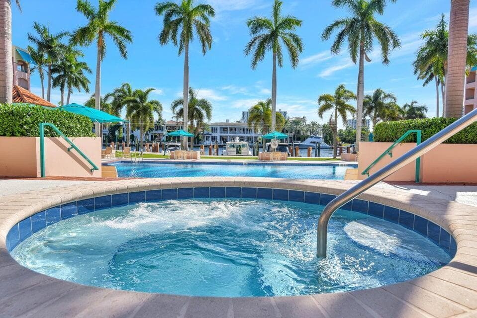 100 SE 5th Avenue # 107, Boca Raton FL 33432 photo 3