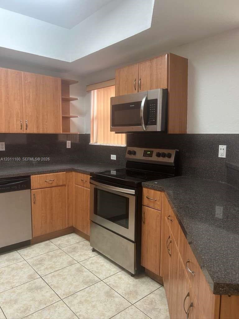 760 SW 6th Ct, Florida City FL 33034 photo 2