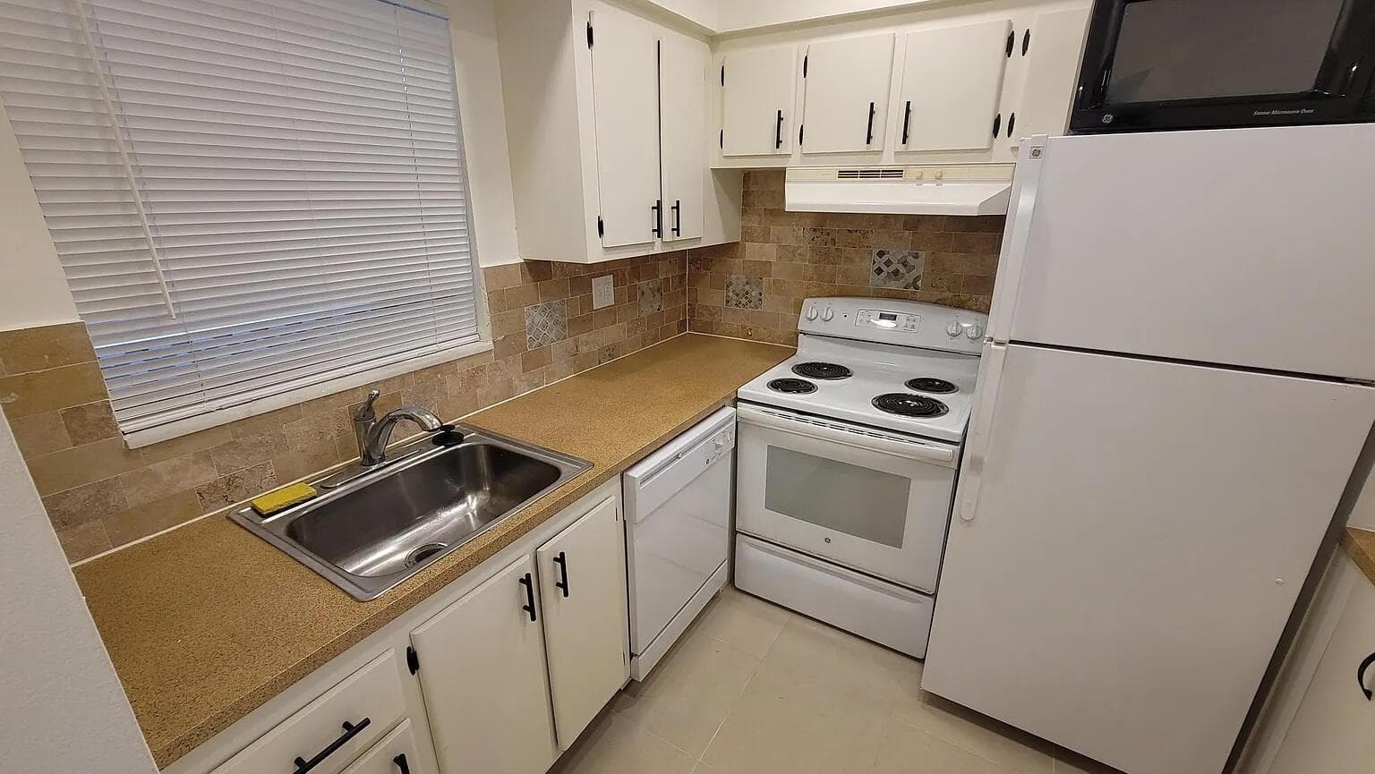 6501 Winfield Boulevard # A-40, Margate FL 33063 photo 4