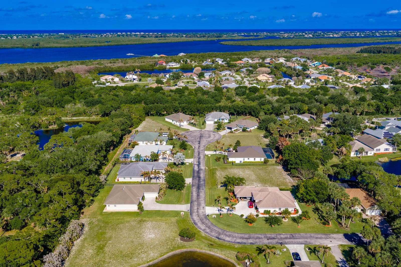 7445 36th Court, Vero Beach FL 32967 photo 2