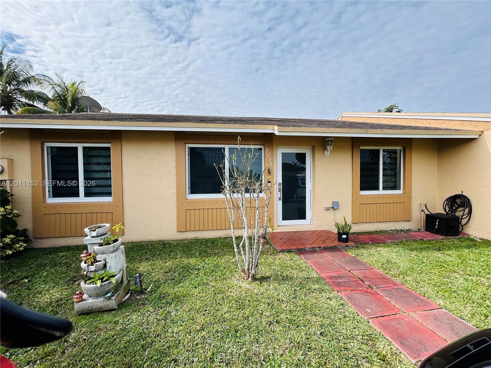 7054 SW 152nd Ct, Miami FL 33193 photo 2