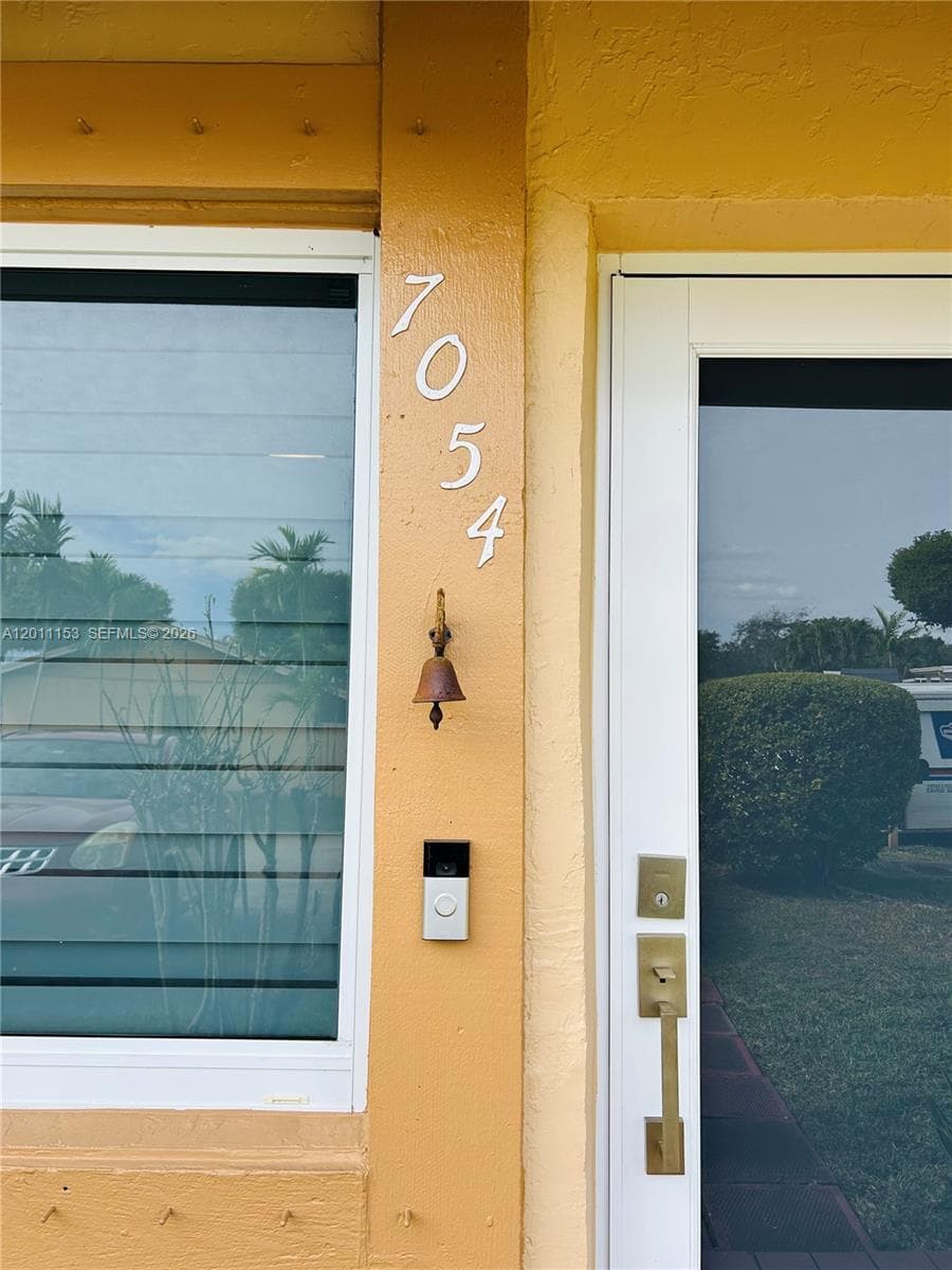 7054 SW 152nd Ct, Miami FL 33193 photo 3