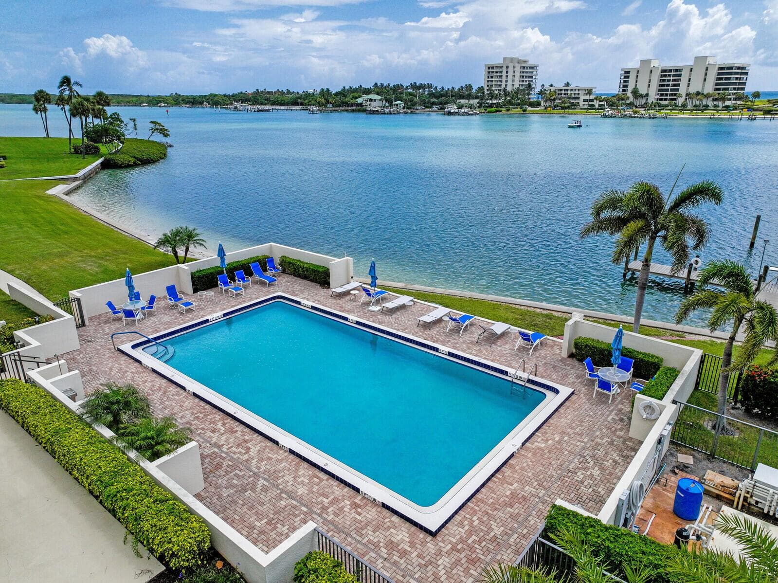 19800 Sandpointe Bay Drive # 512, Tequesta FL 33469 photo 2