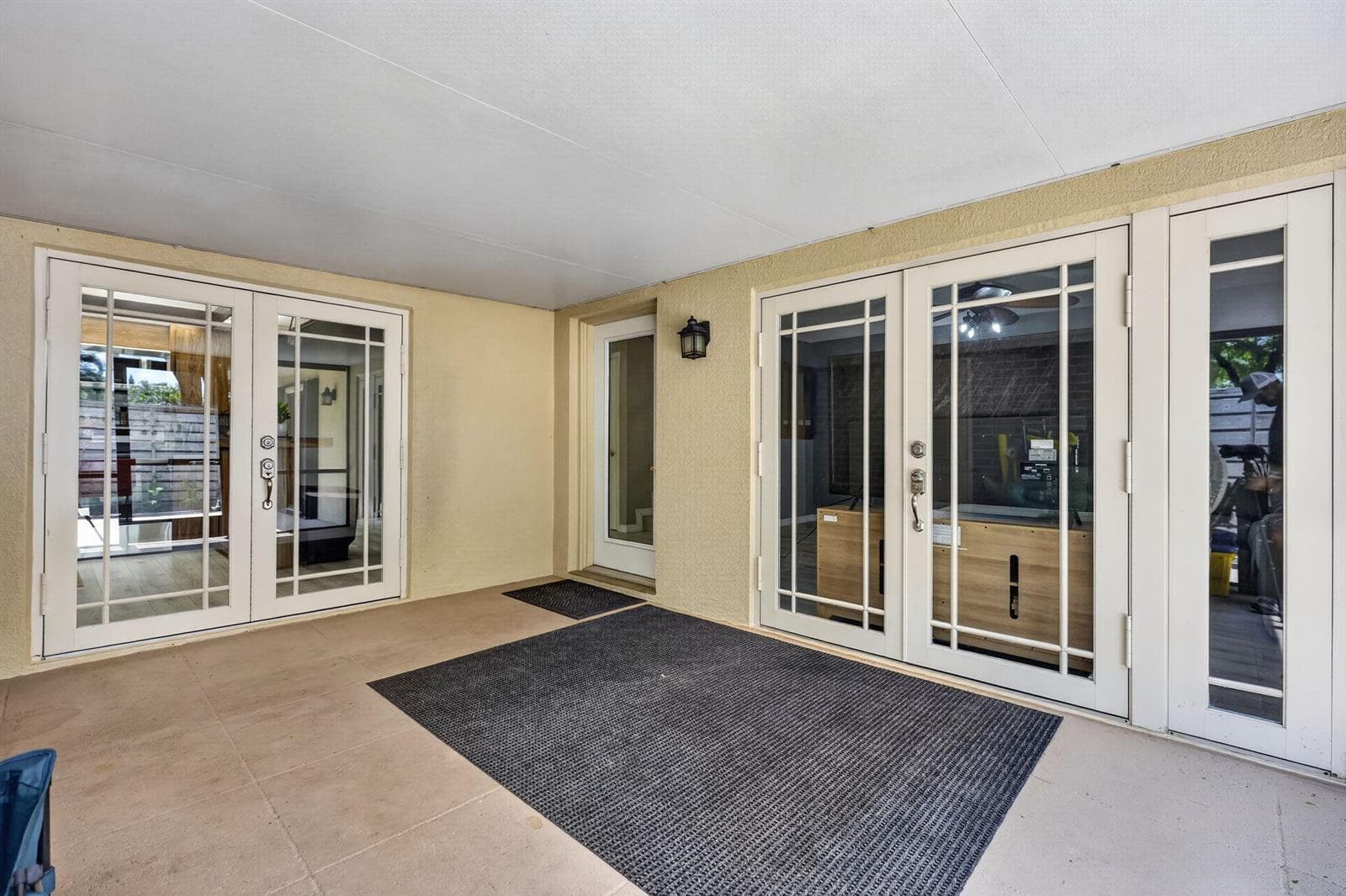 527 5th Terrace, Palm Beach Gardens FL 33418 photo 2