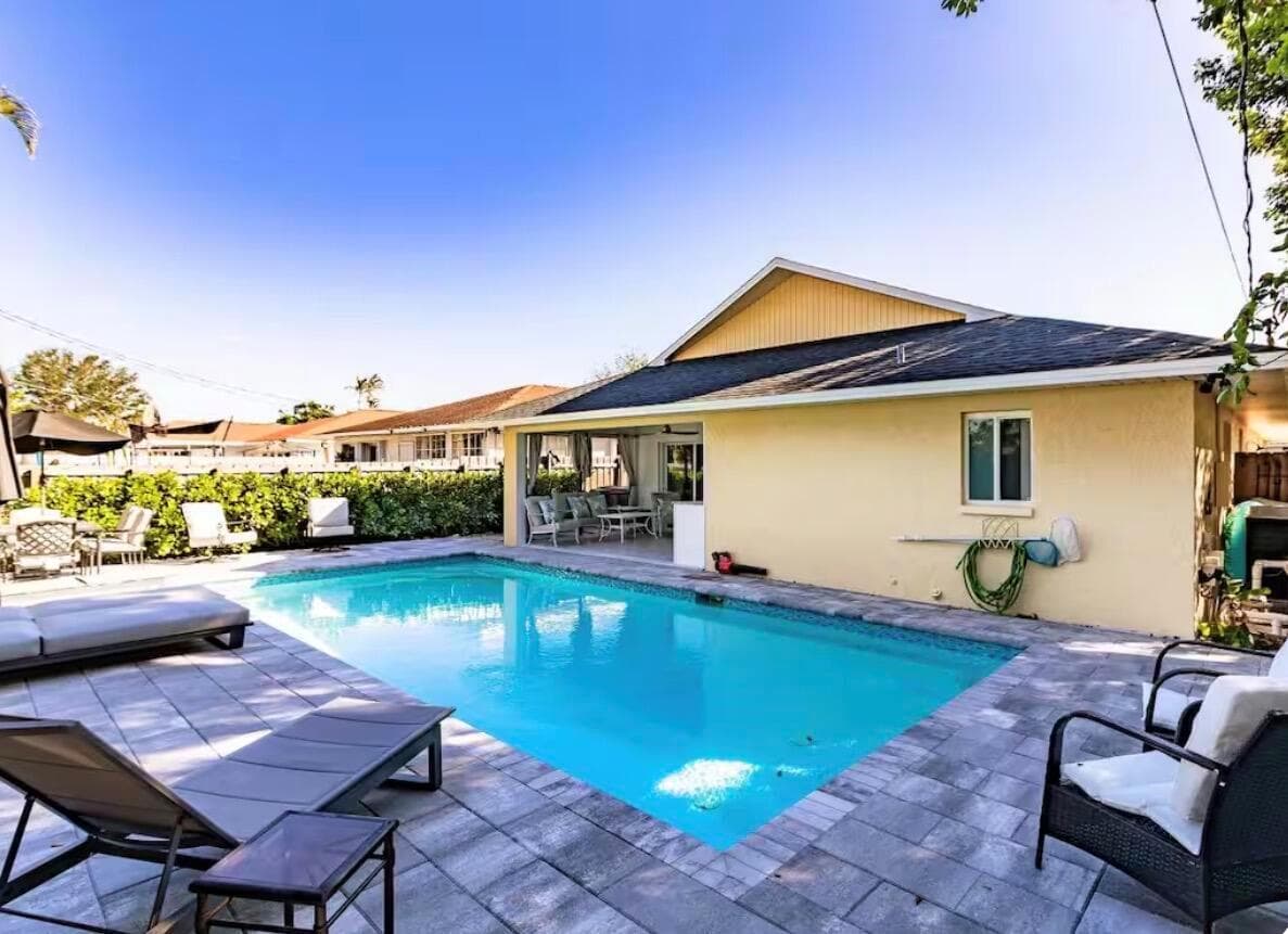 705 N 103rd Ave Avenue N, Naples FL 34108 photo 3