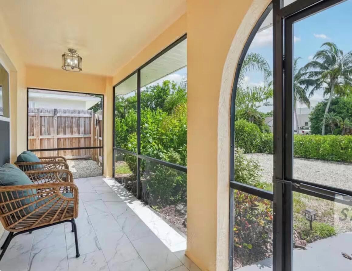 705 N 103rd Ave Avenue N, Naples FL 34108 photo 5
