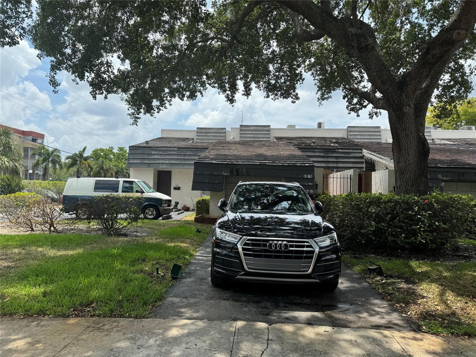 455 NW 68th Avenue # 702, Plantation FL 33317 photo 2