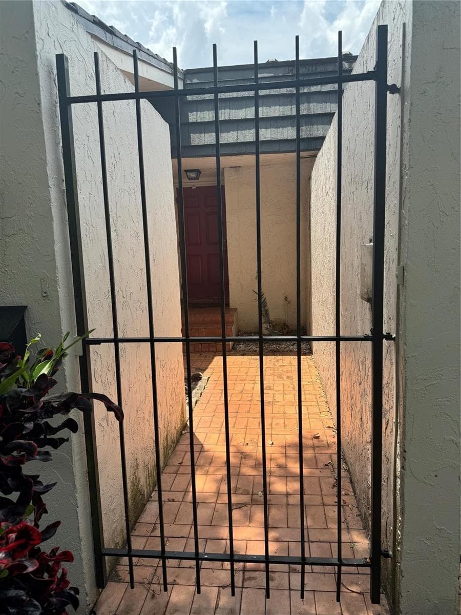 455 NW 68th Avenue # 702, Plantation FL 33317 photo 3