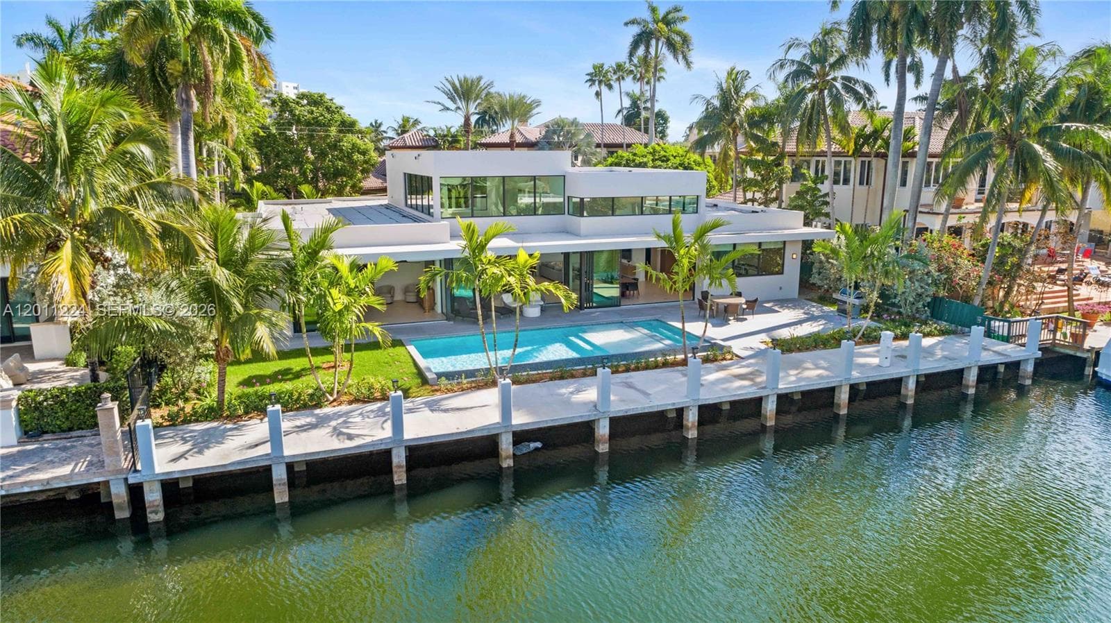 401 Royal Plaza Dr, Fort Lauderdale FL 33301 photo 2