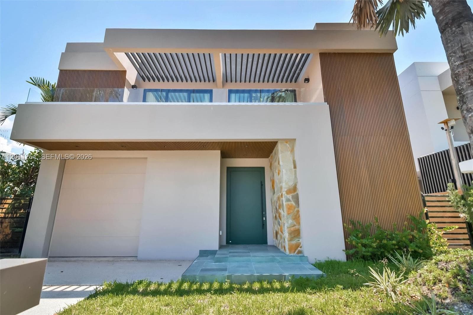 135 SW 29th Rd, Miami FL 33129 photo 4