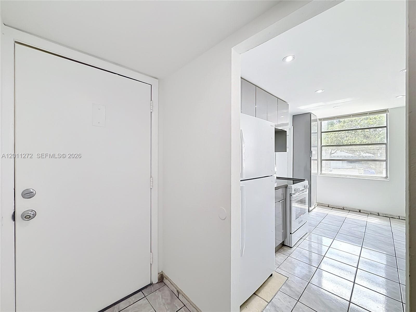 16400 NE 17th Ave # 206, North Miami Beach FL 33162 photo 3