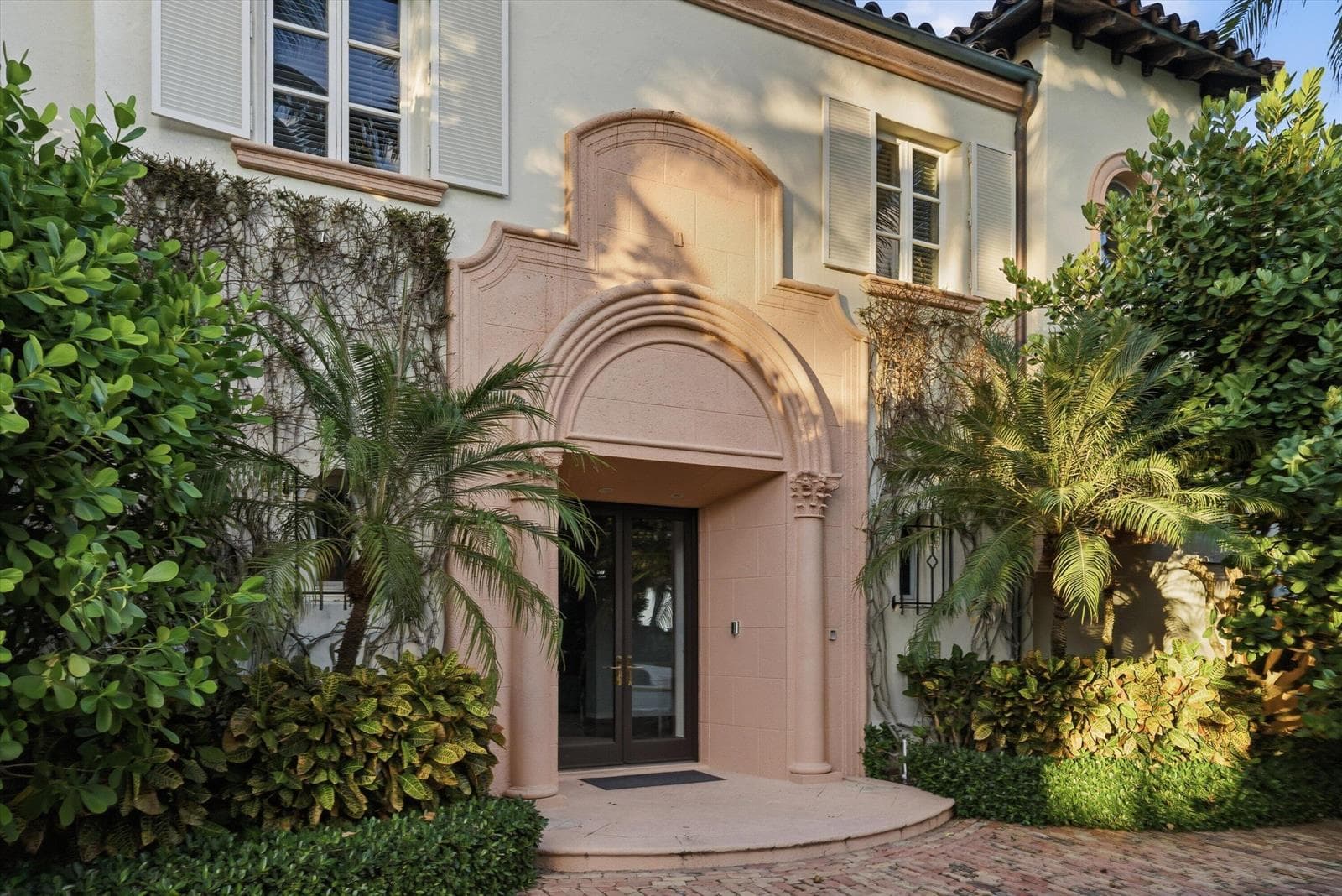 240 N Ocean Boulevard, Palm Beach FL 33480 photo 3