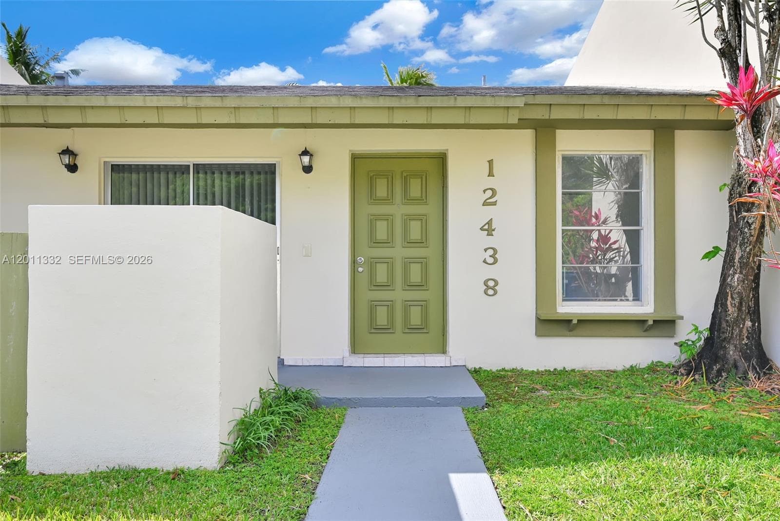 12438 SW 115th Ter, Miami FL 33186 photo 2
