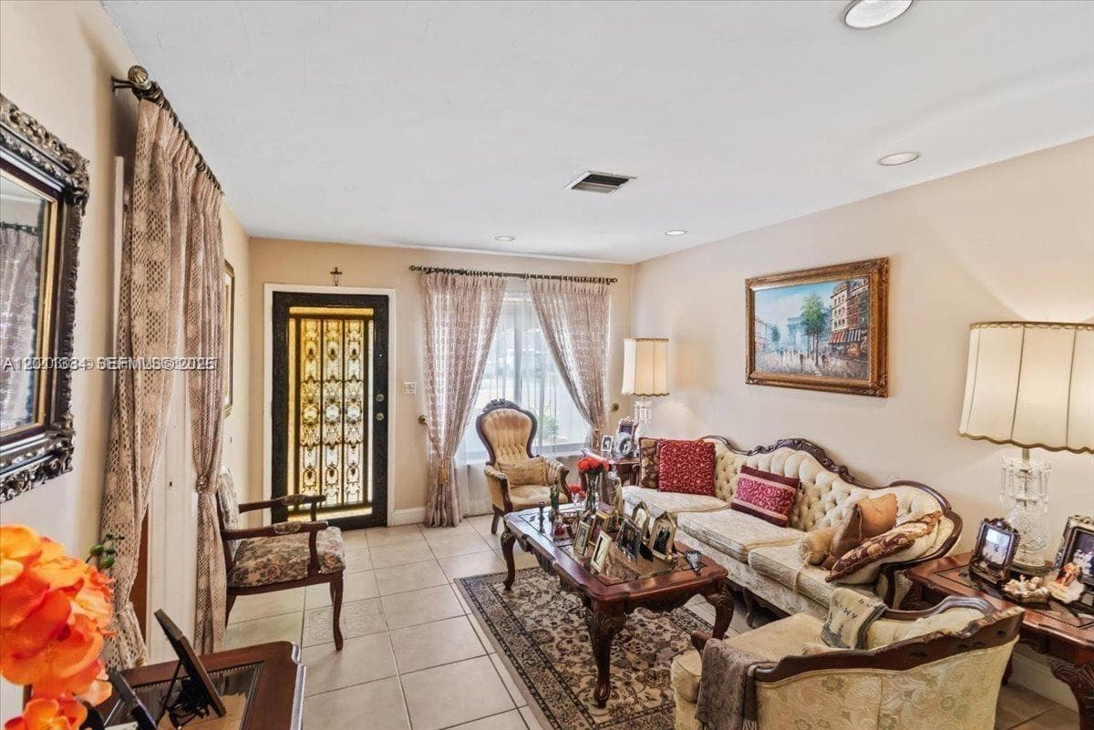 6385 SW 25th St, Miami FL 33155 photo 5