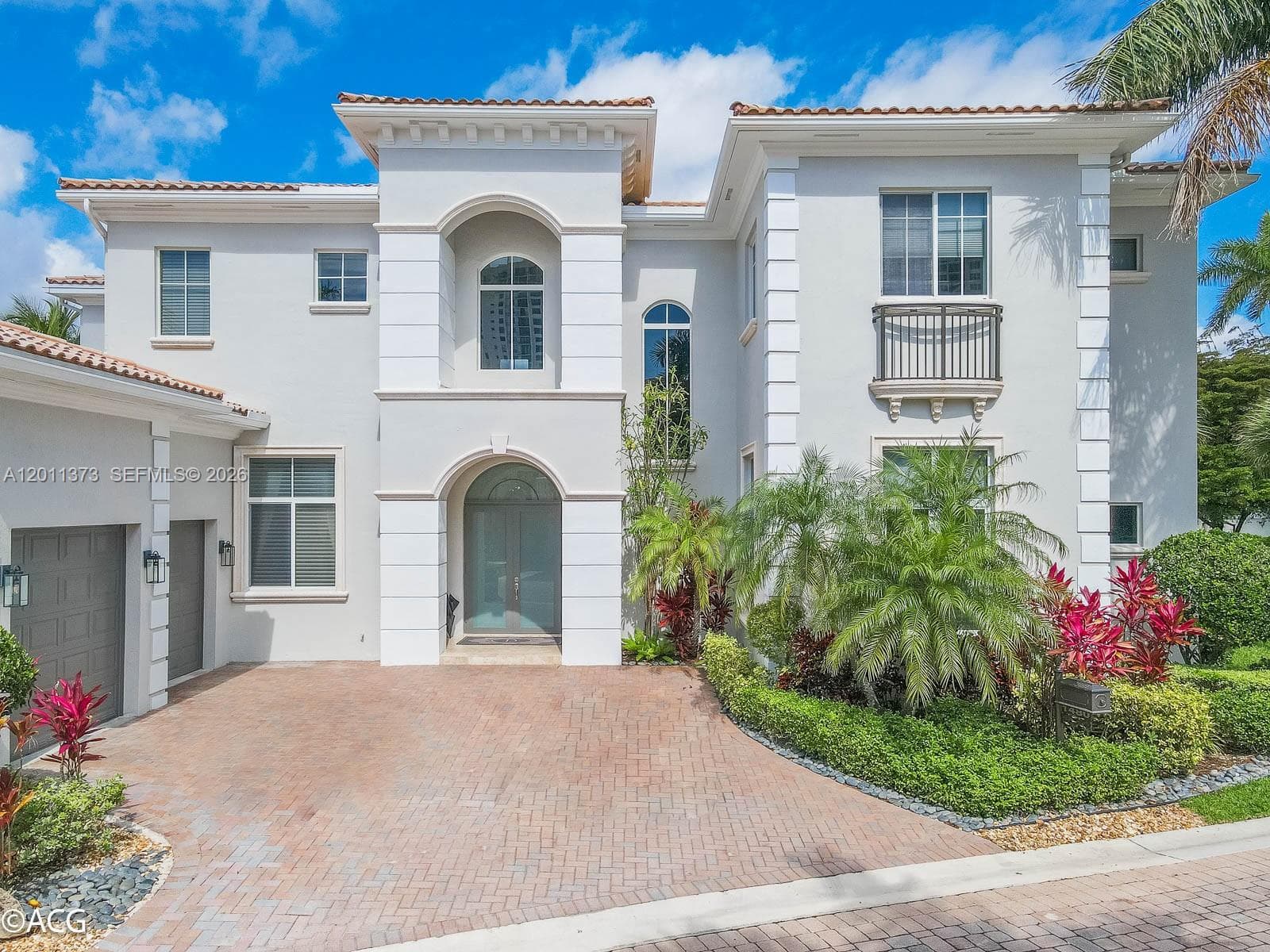 1480 Windjammer Way, Hollywood FL 33019 photo 2