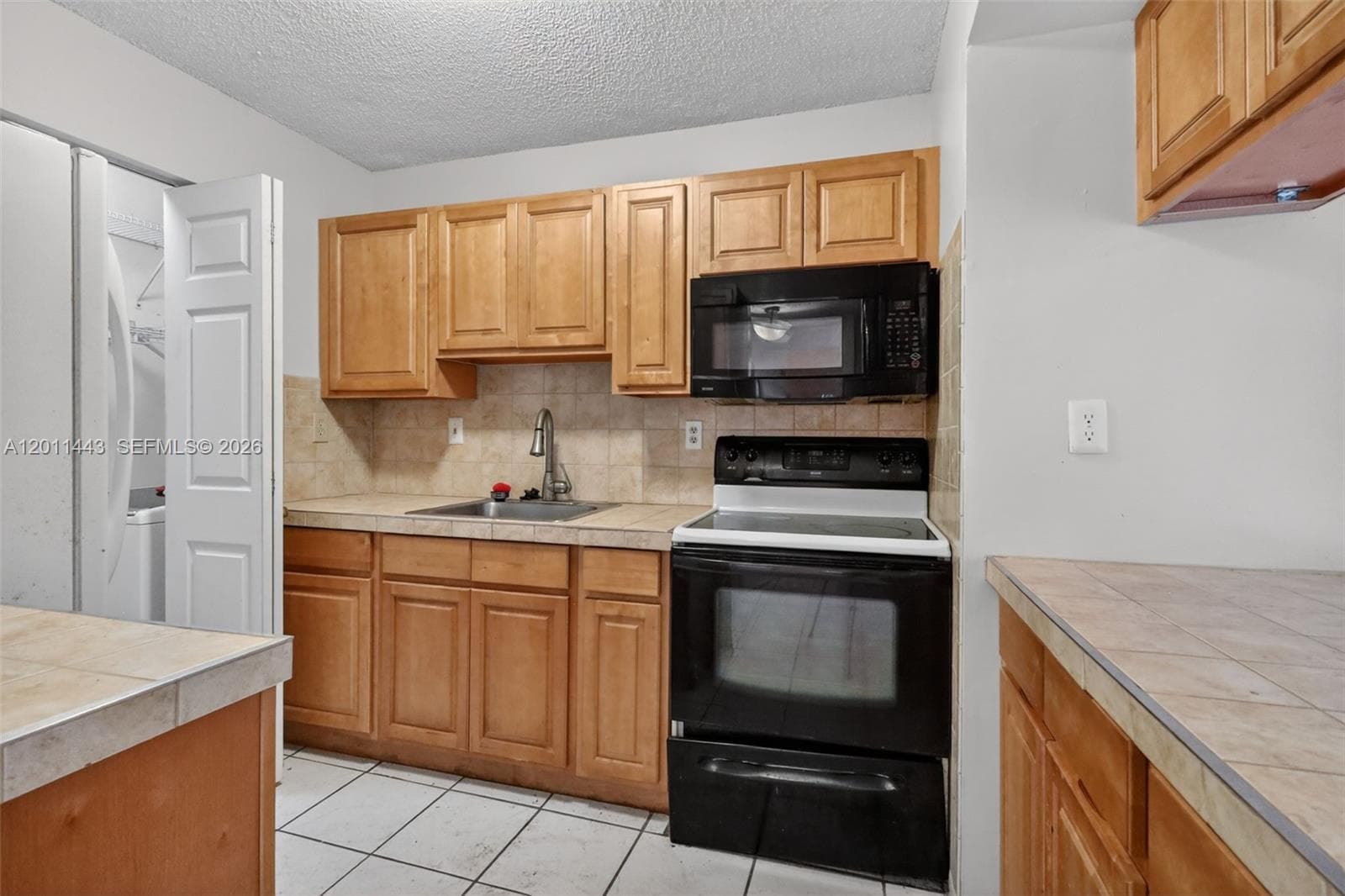 20731 NE 4th Pl # 104, Miami FL 33179 photo 4