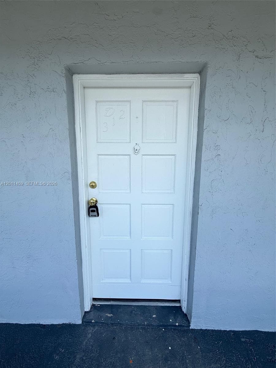 1755 W 60th St # D312, Hialeah FL 33012 photo 3