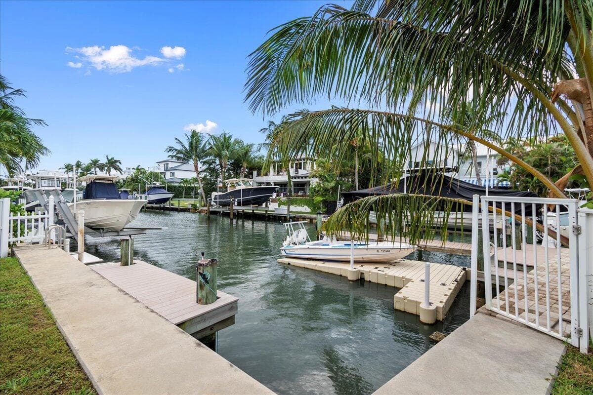 72 Waterway Road, Jupiter FL 33469 photo 3