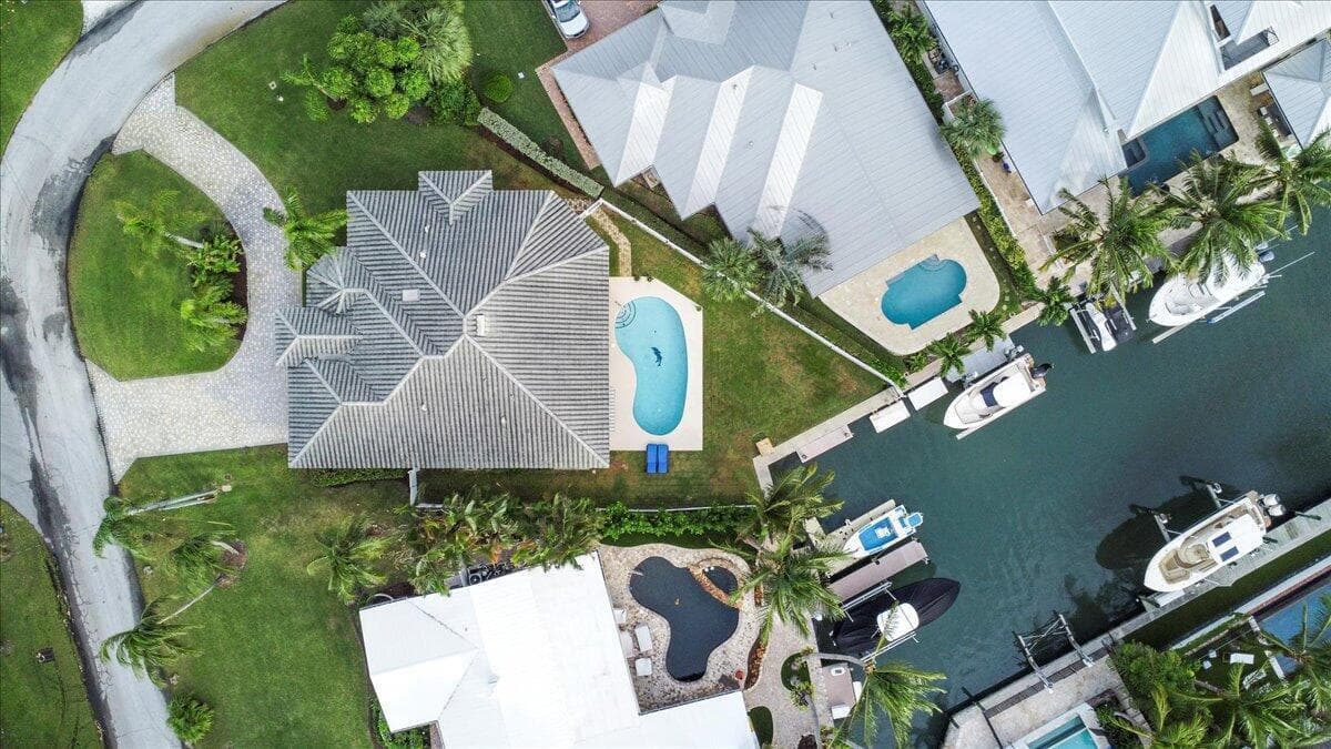 72 Waterway Road, Jupiter FL 33469 photo 4