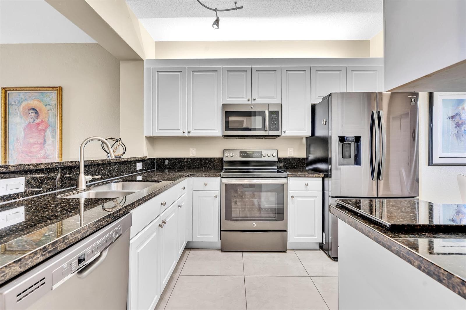 7735 Yardley Drive # 406, Tamarac FL 33321 photo 4