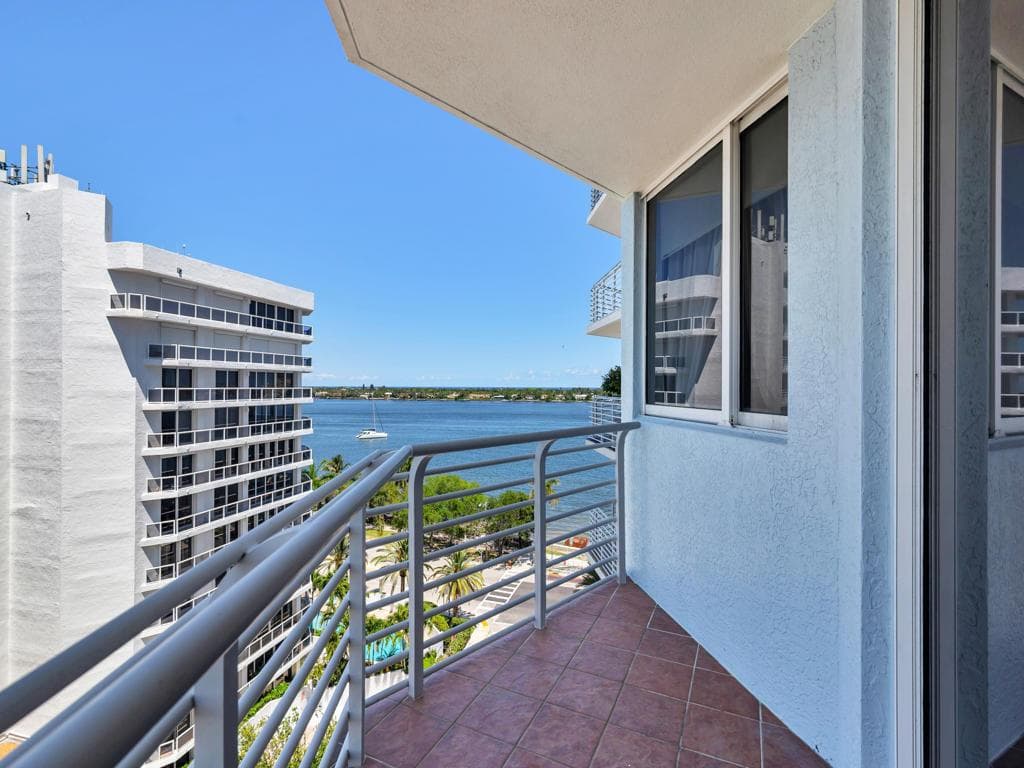 1551 N Flagler Drive # 903, West Palm Beach FL 33401 photo 2